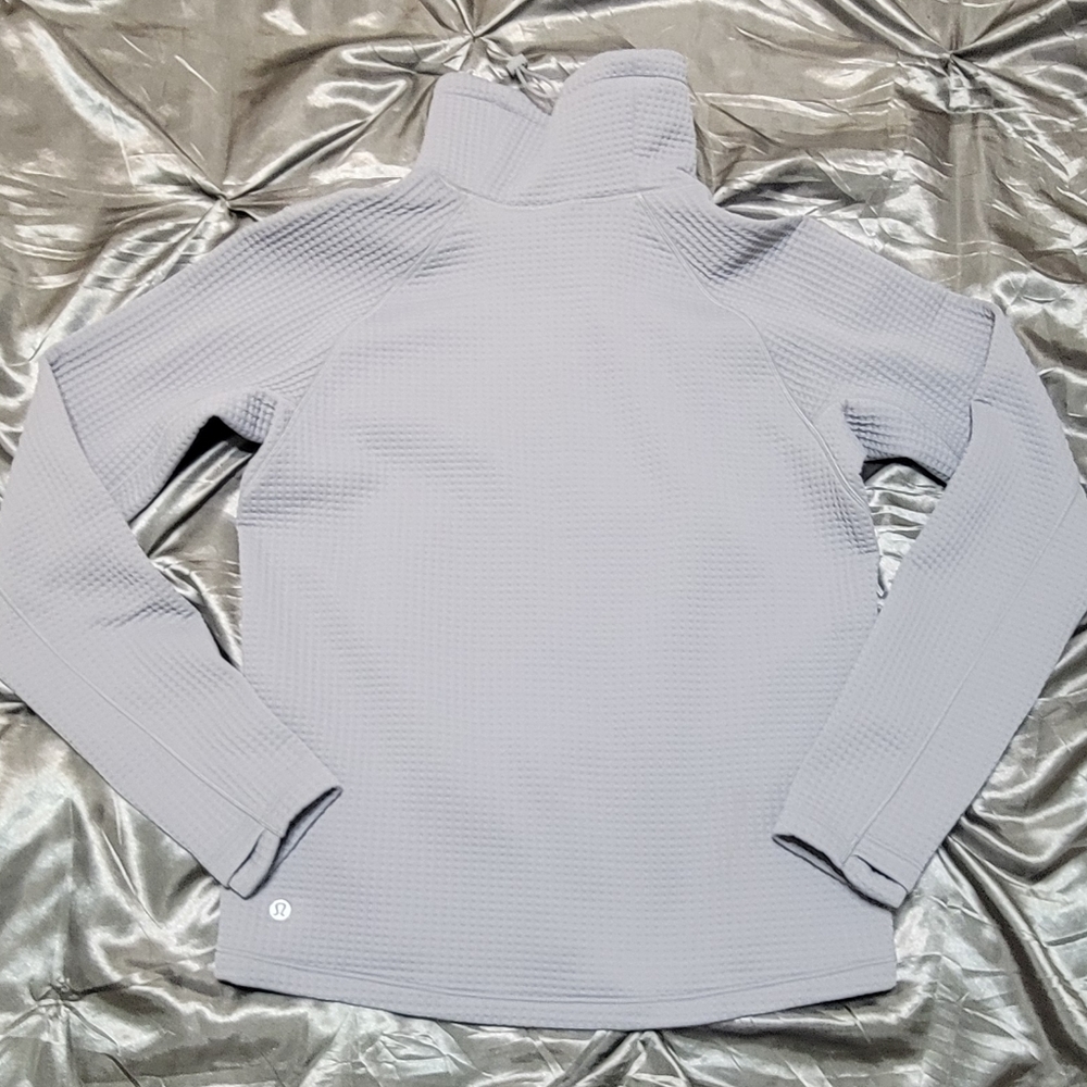 Lululemon Textured Gray Long Sleeve Sweater